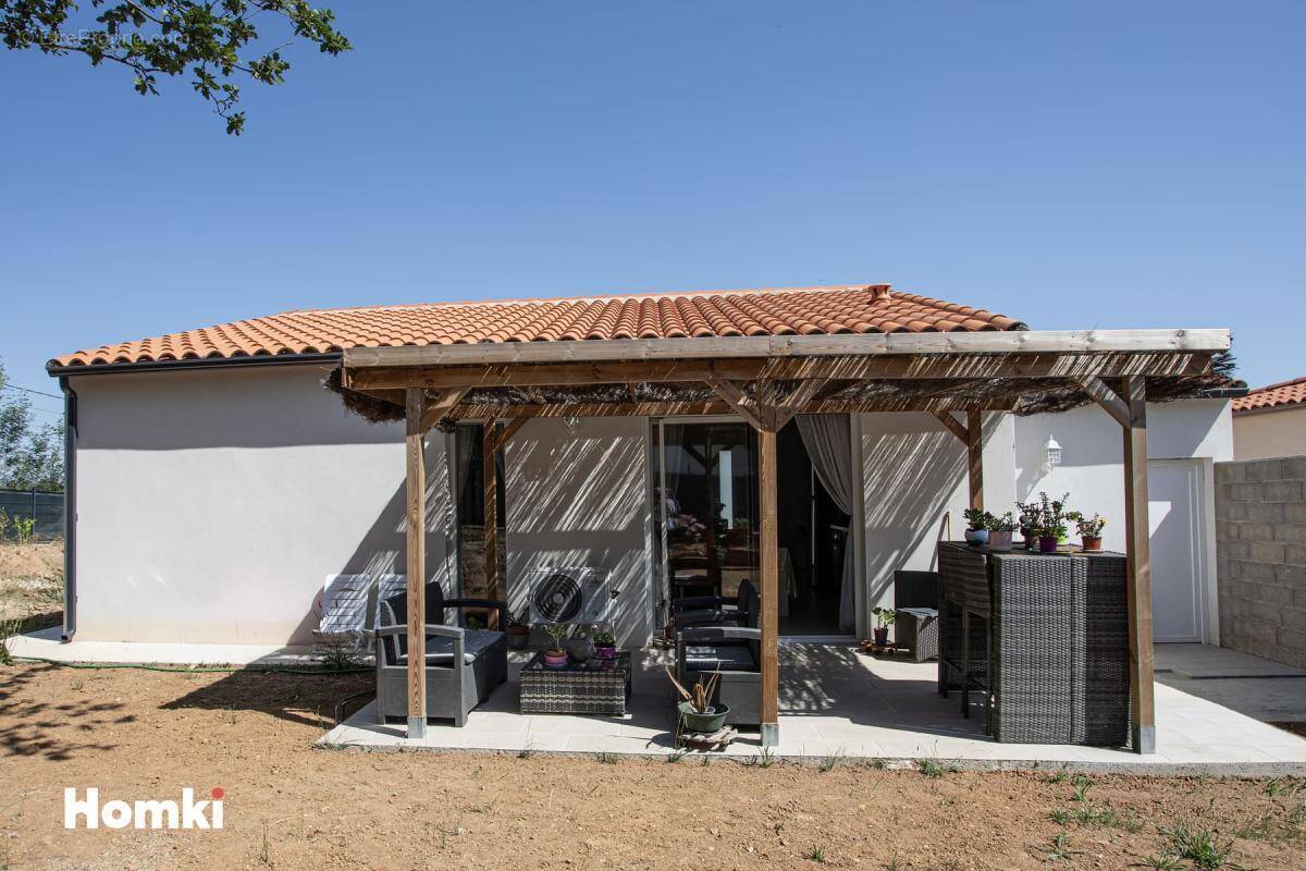 Maison à LAROQUE-DES-ALBERES