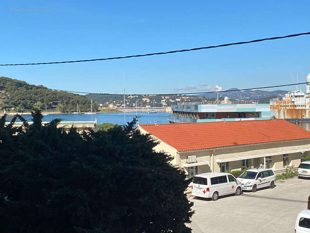 Appartement à SAINT-MANDRIER-SUR-MER