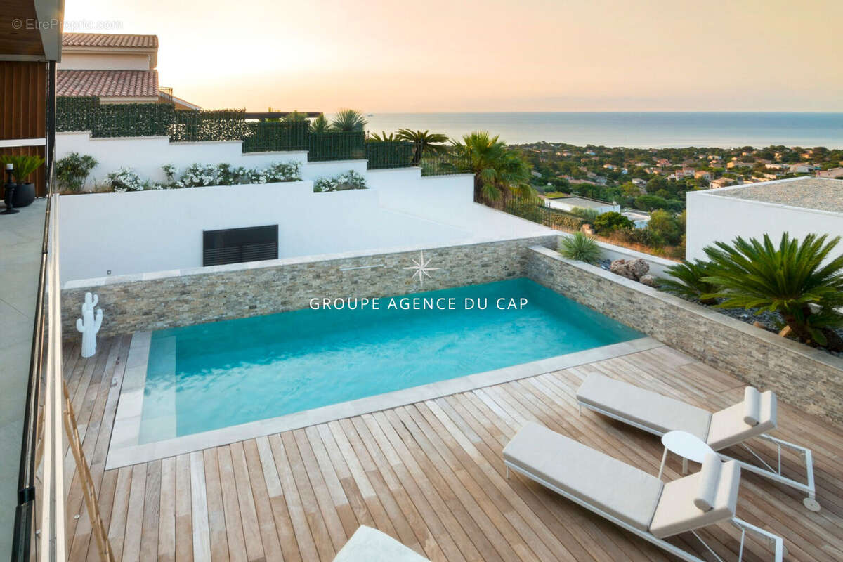 Villa contemporaine 8 pieces  vue mer panoramique avec double garage et piscine - photo 16