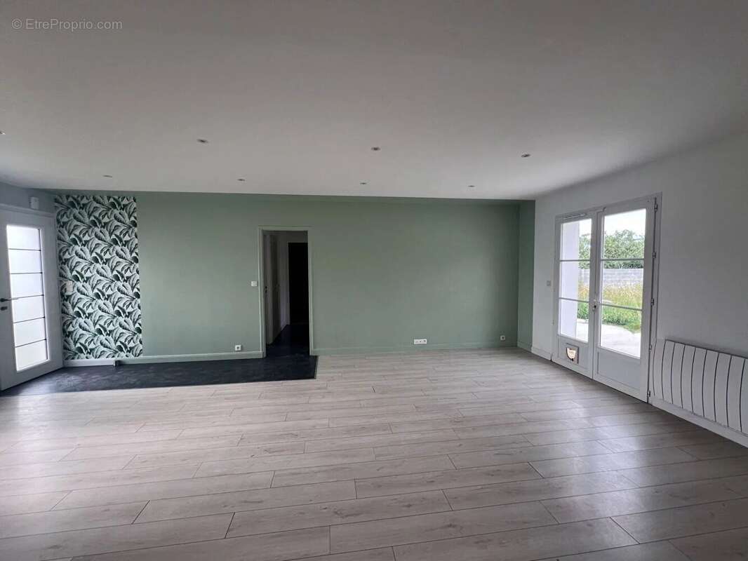 Maison à SAINT-HILAIRE-LA-FORET