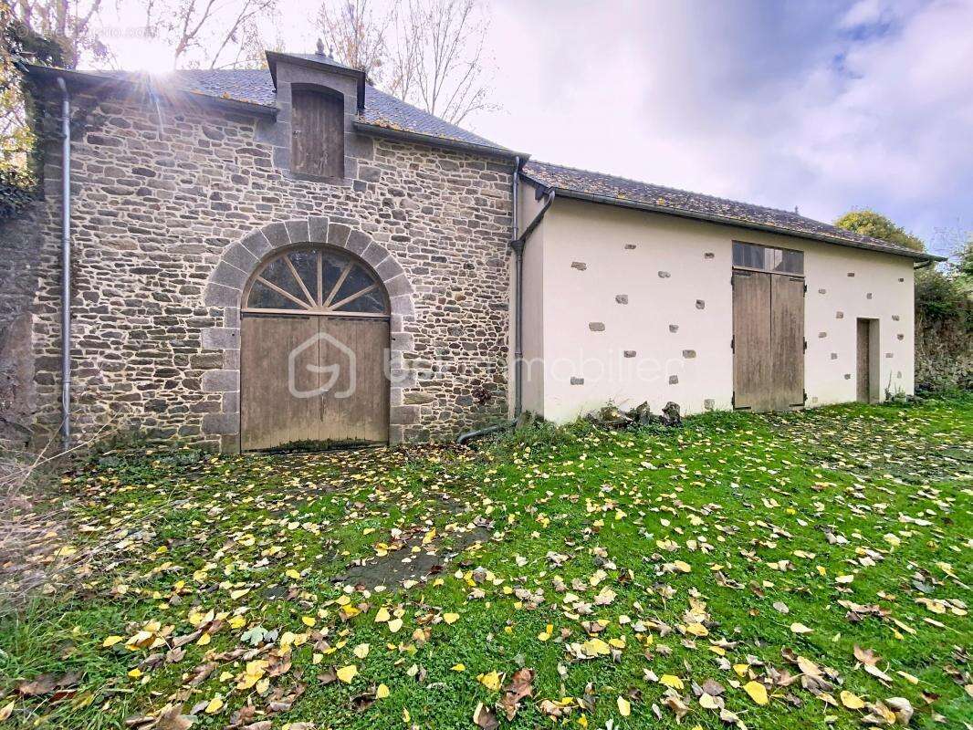 Maison à PLOUER-SUR-RANCE