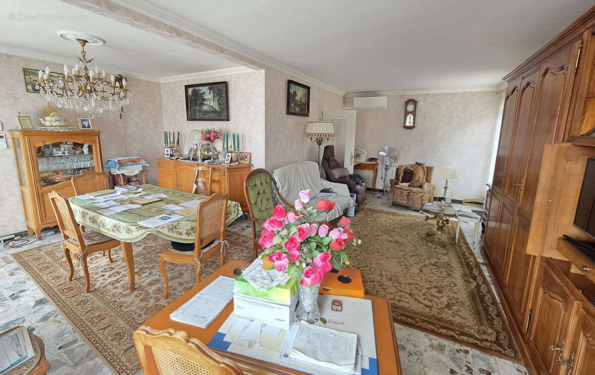 Maison à YZEURE