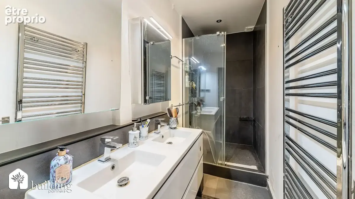 Paris 17e Ternes / Saint-Ferdinand - Appartement 4 pièces de 81 m² - photo 9