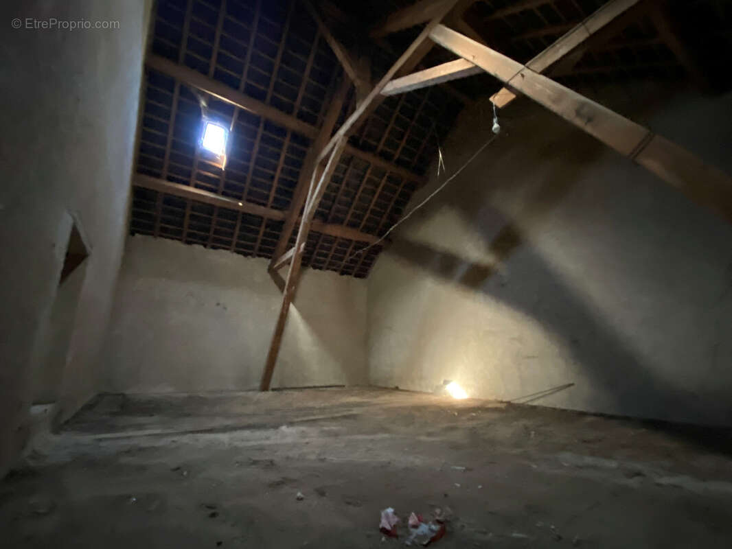 Maison à BILLY-CHEVANNES