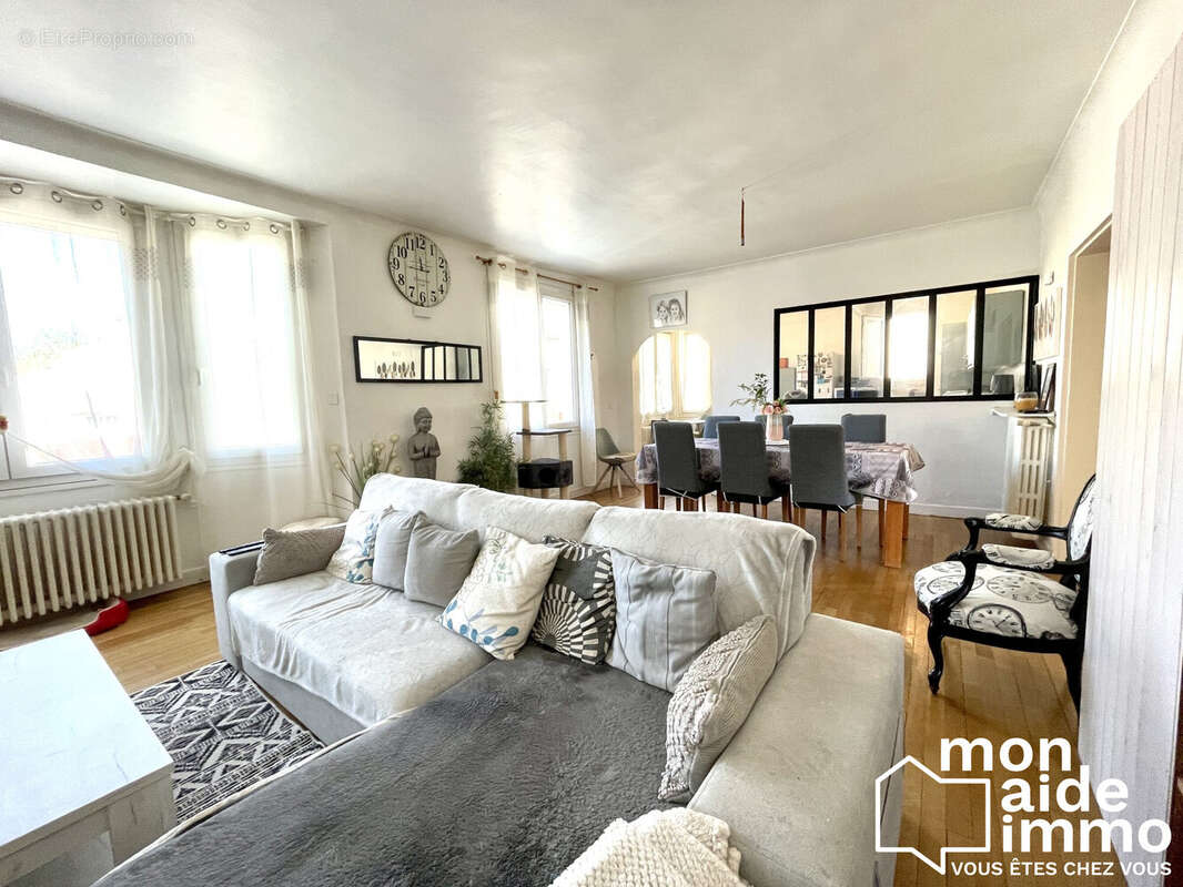 Maison 185 m² à Lanouaille  - photo 5