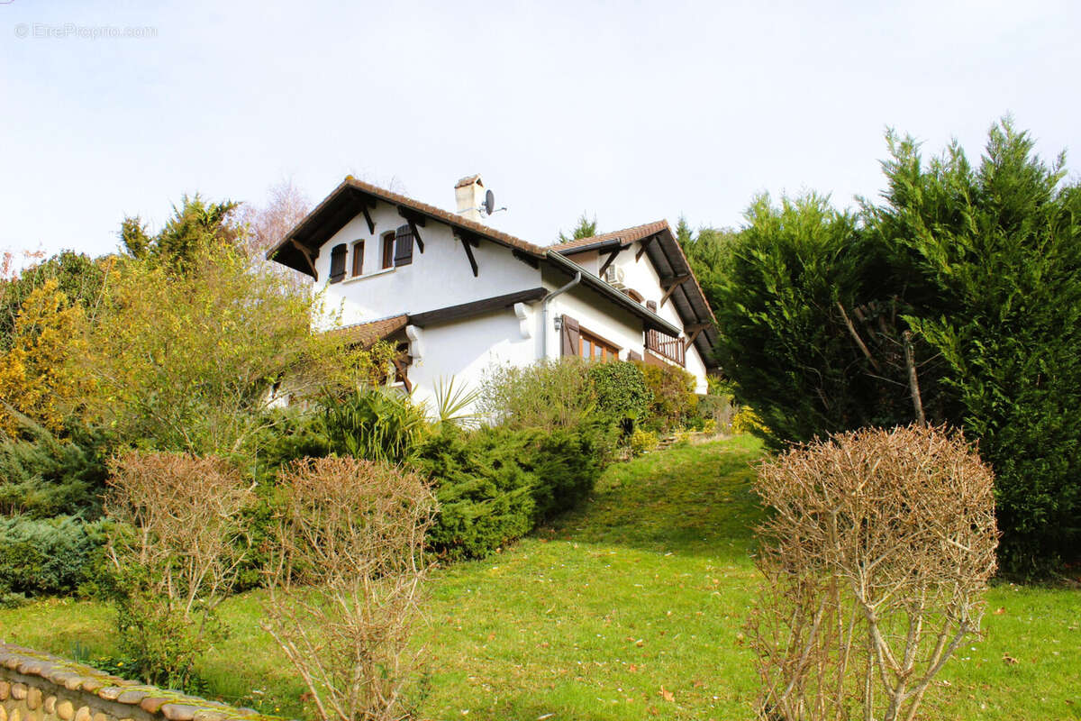 Maison 164 m² à Lacassagne  - photo 3
