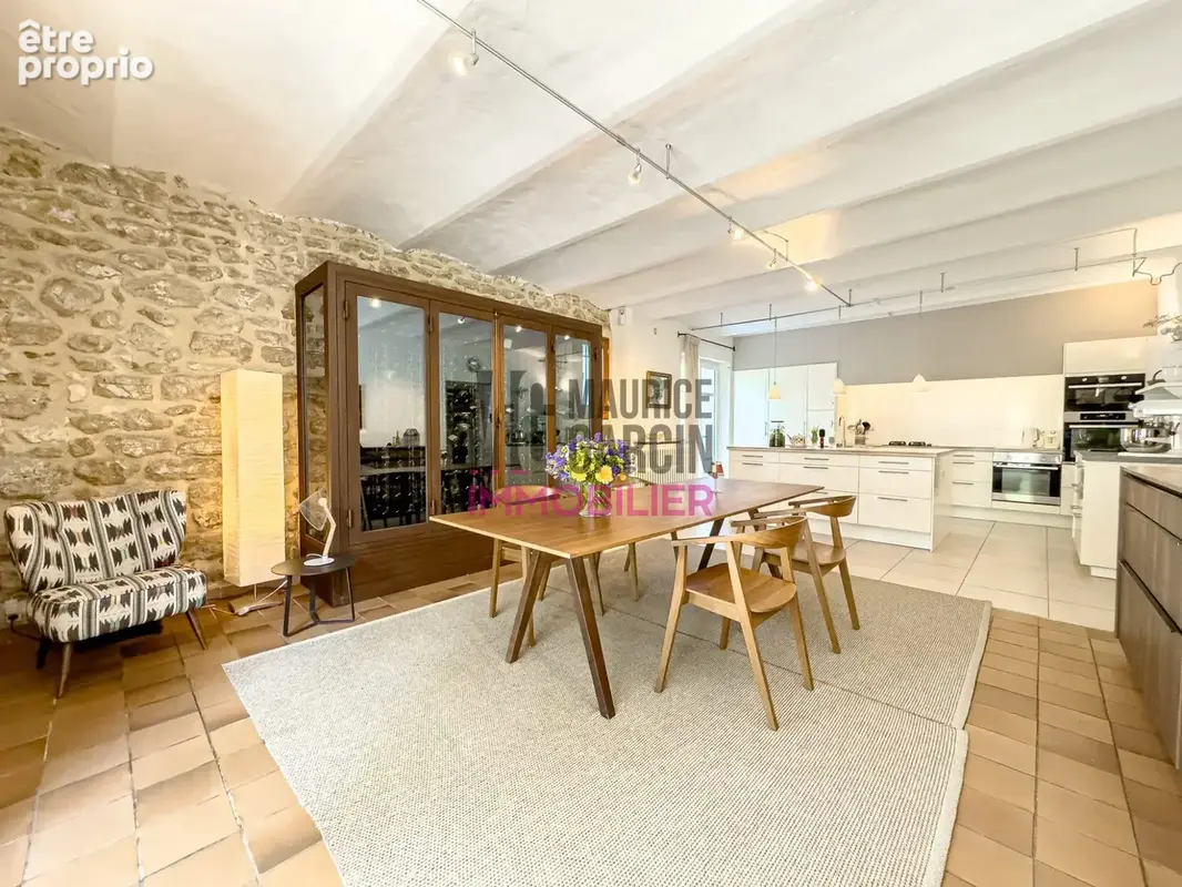 Maison 9 pièces 330 m² à vendre à Pernes-Les-Fontaines (84210) - photo 4