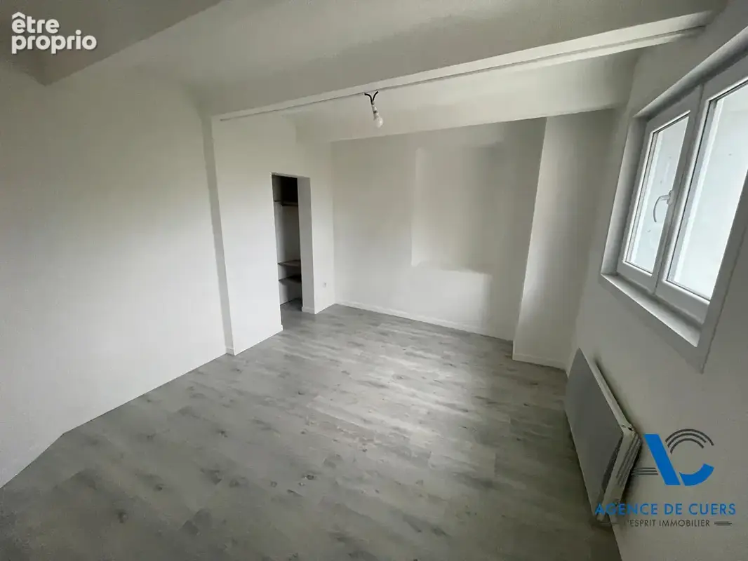 Appartement à CUERS
