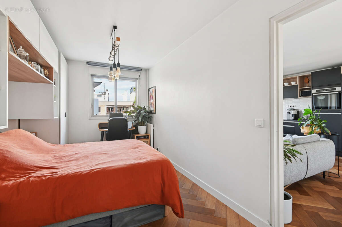 Appartement à PARIS-18E