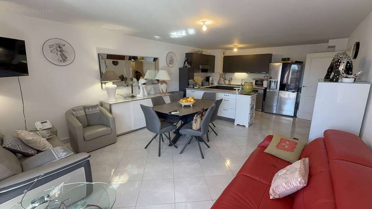Appartement à SAINT-RAPHAEL