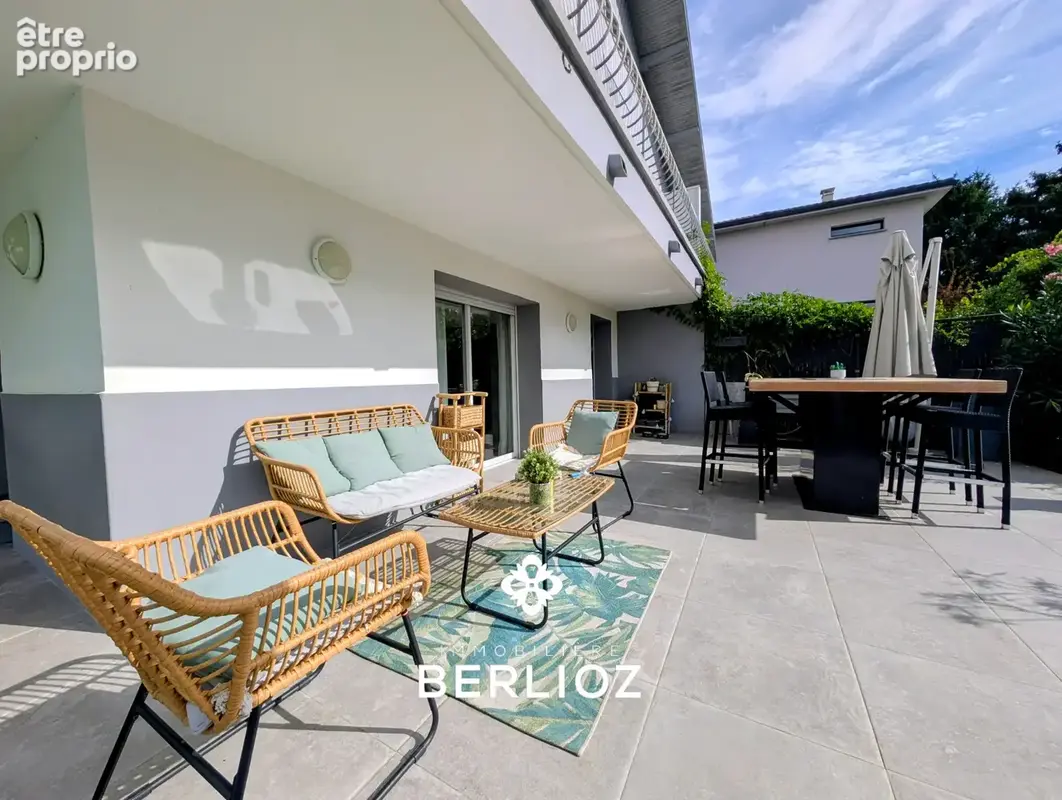 Meylan   limite montbonnot-saint-martin   maison mitoyenne 4 chambres   149 m2 au sol   jardin 300 m2   piscin - photo 8