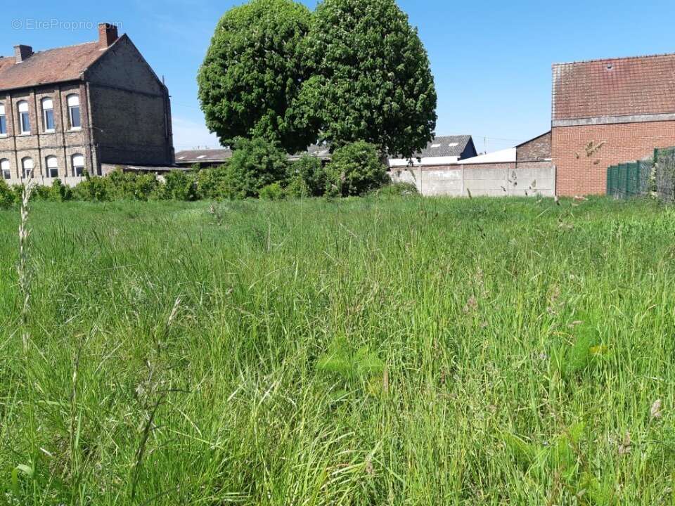 Terrain à FOUQUIERES-LES-LENS