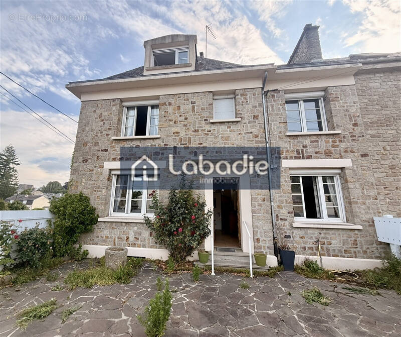 Maison à VILLEDIEU-LES-POELES