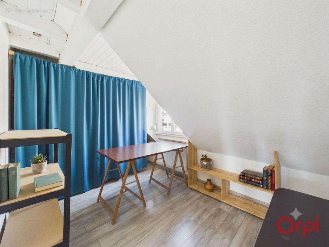 STRASBOURG – Route de Schirmeck  Charmant 2 pièces atypique avec balcon, mezzanine et cave - photo 11