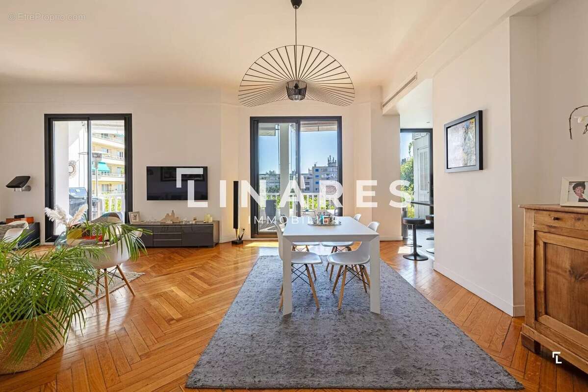 Appartement à MARSEILLE-8E