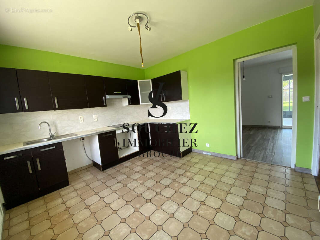 Maison à AIX-NOULETTE