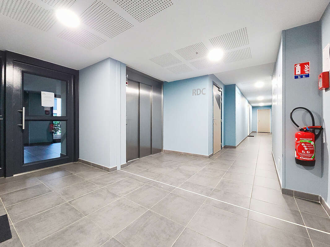 Appartement à LE MESNIL-ESNARD