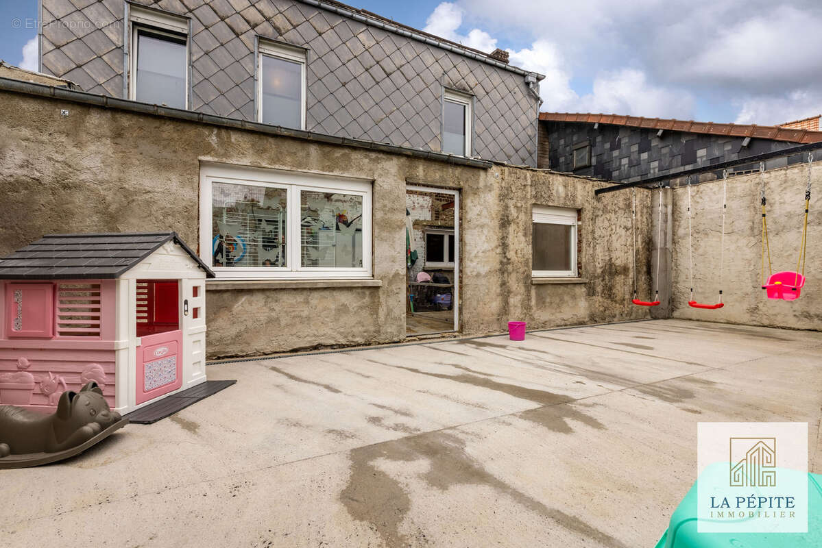 Maison à VILLERS-SIRE-NICOLE