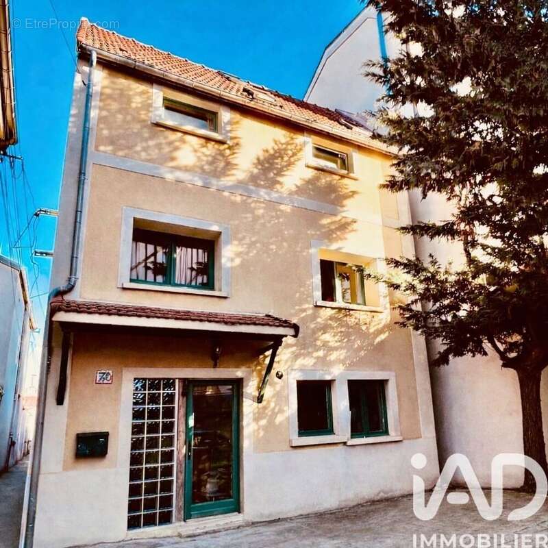 Photo 1 - Maison à VILLIERS-SUR-MARNE