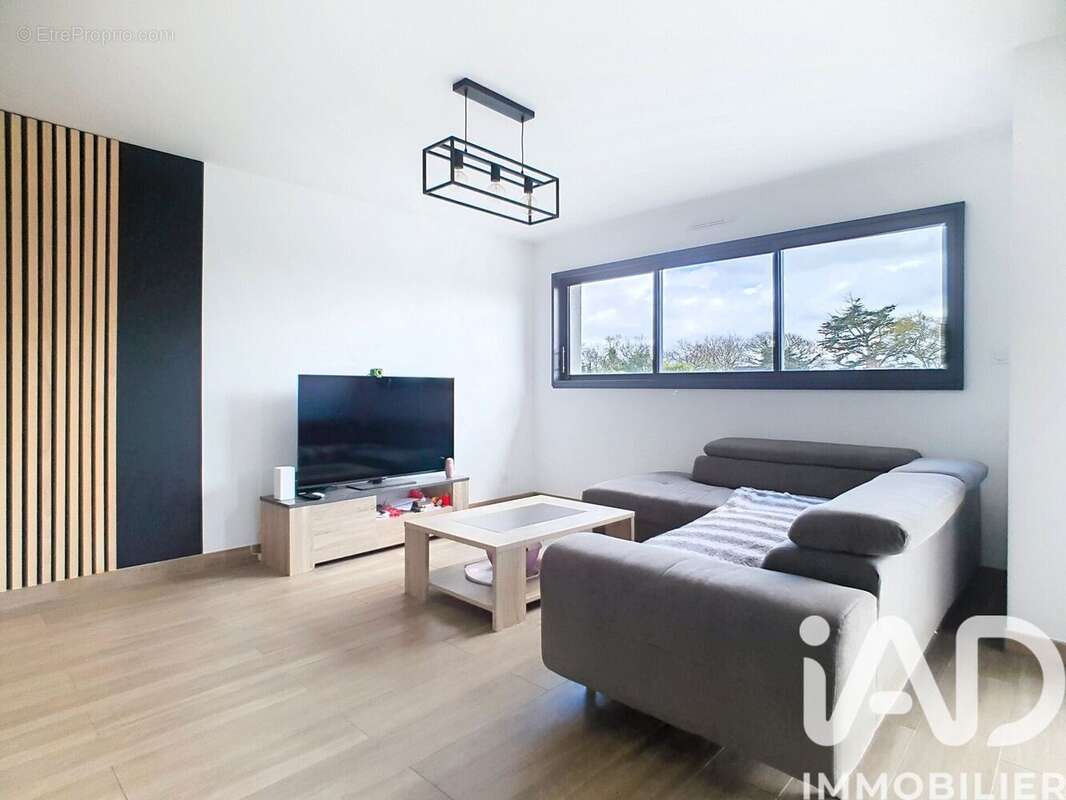 Maison 113 m² à Gourlizon  - photo 7