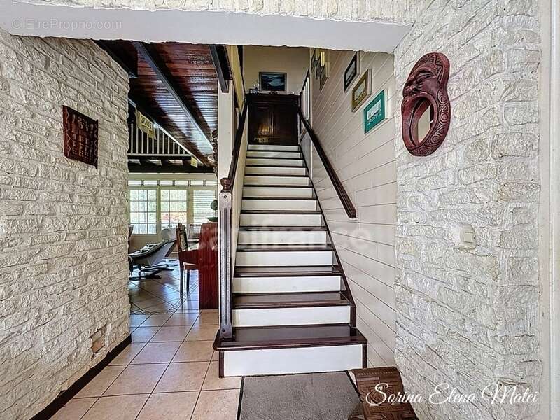 Maison à PETIT-BOURG