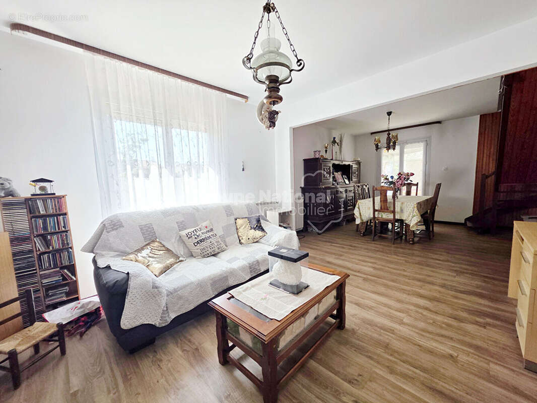 Maison familiale T5 avec jardin et grand garage à Miramas - photo 16