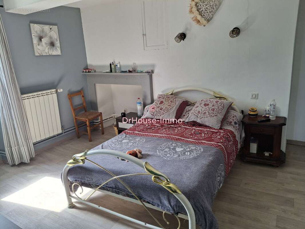 Maison à LABESSIERE-CANDEIL