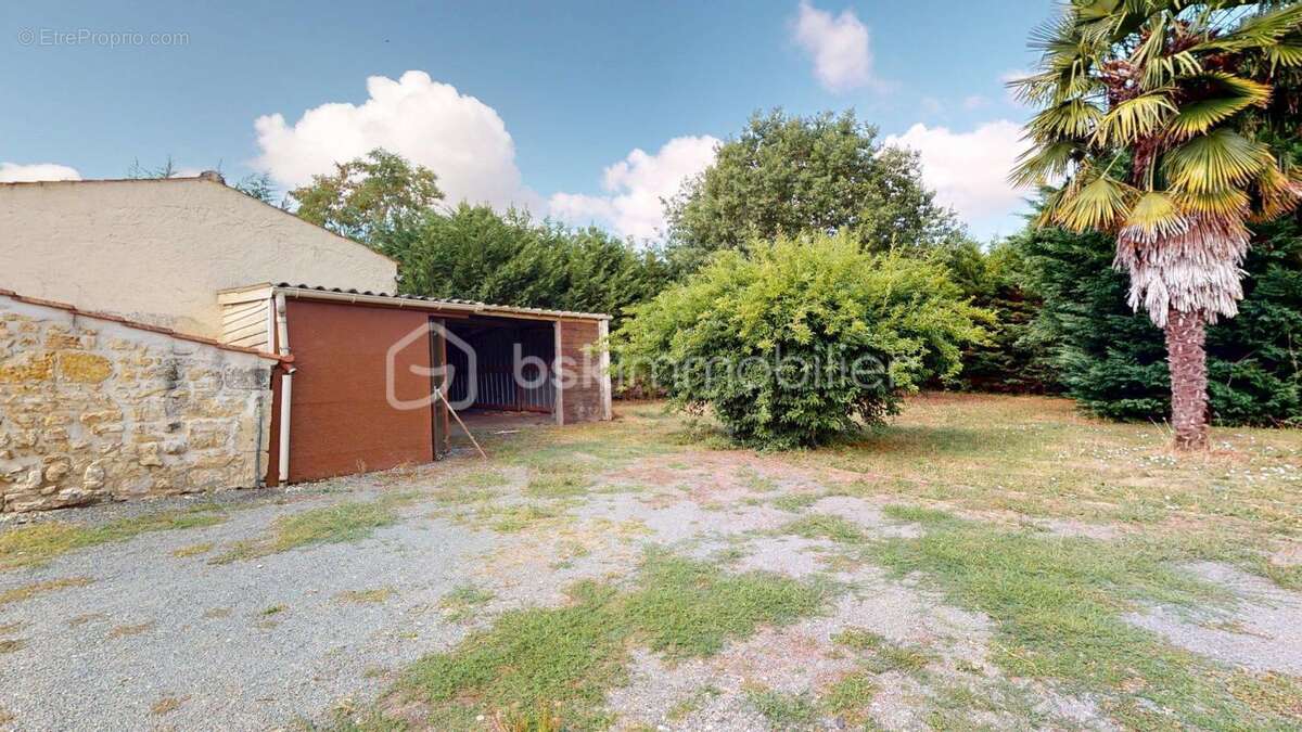 Maison à Fort Potentiel avec Dépendances – Cœur de Village - photo 6