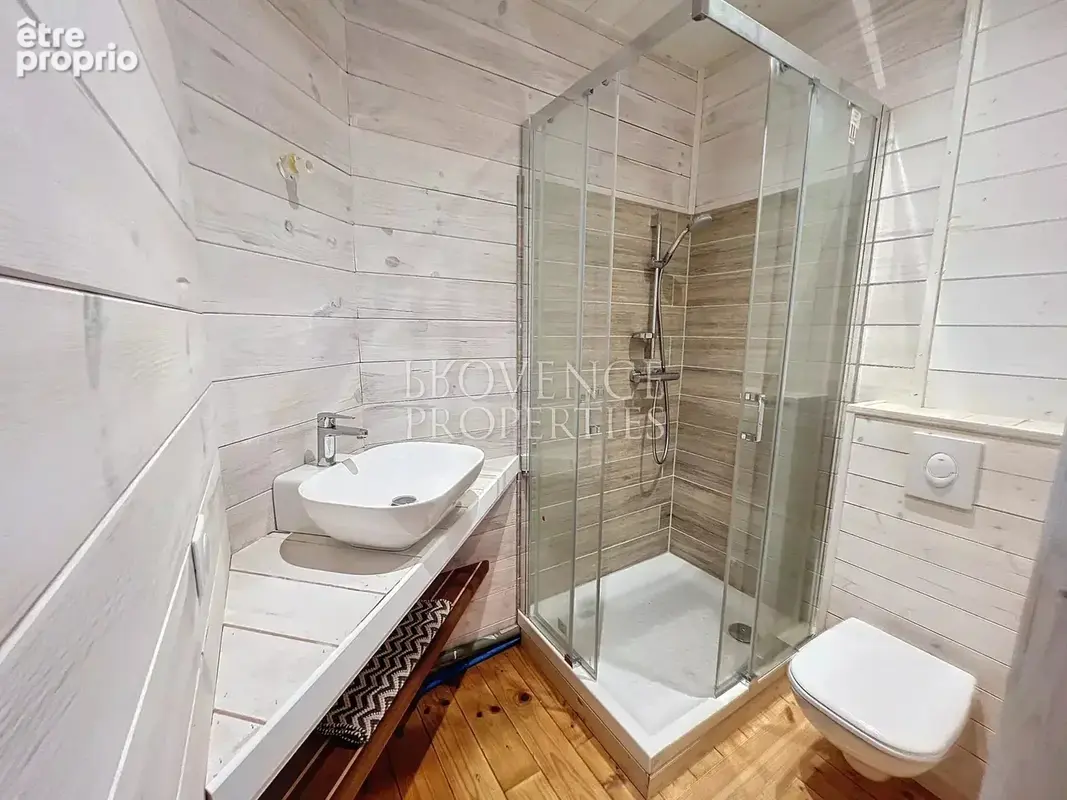 Villa 228 m², vue panoramique et terrain de 1,3 hectare - photo 15