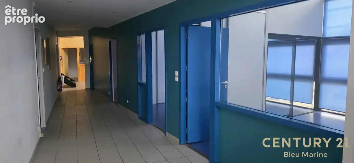 Commerce 3 600 m² à vendre à L'ile-D'olonne (85340) - photo 6