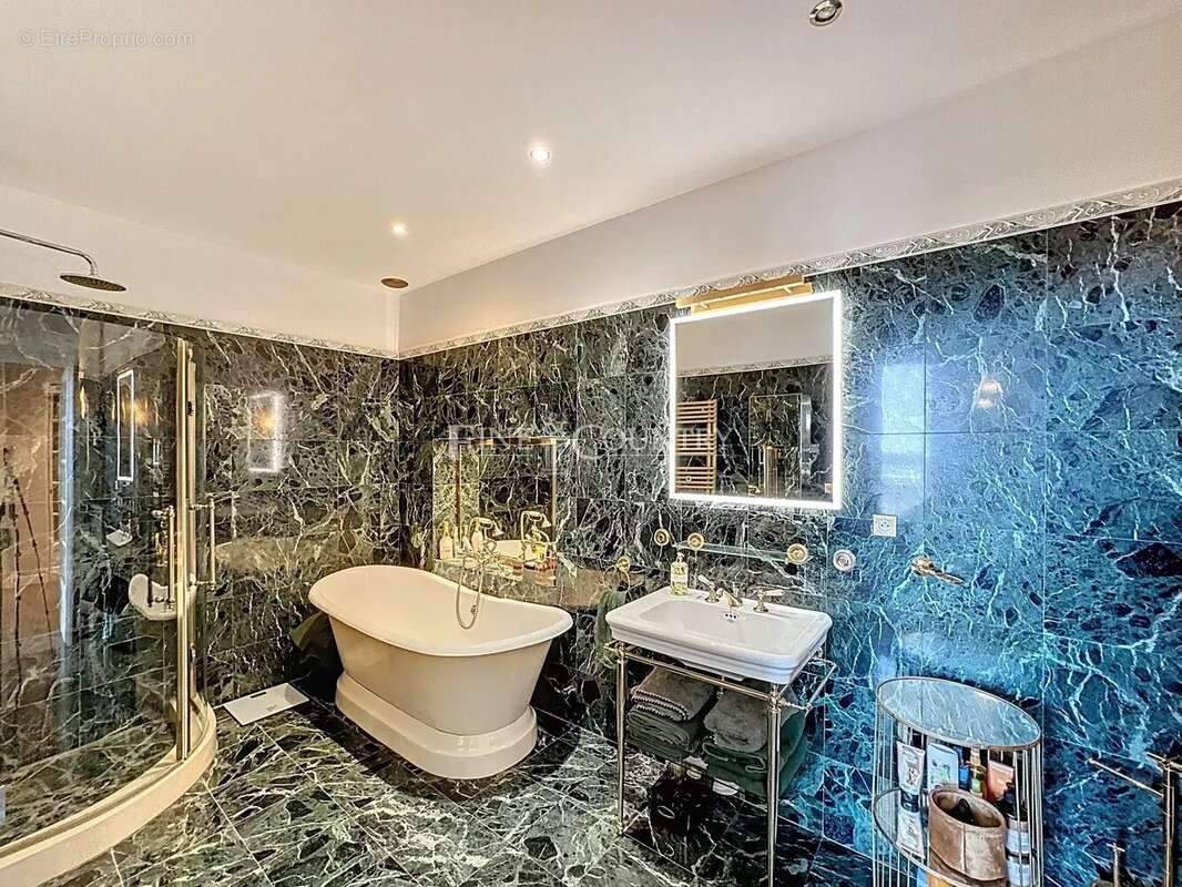Vente Appartement Bourgeois Vue Mer à Cannes - photo 14