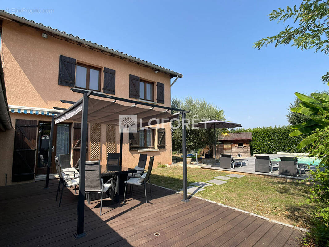 Maison à SAINT-DIDIER-DE-FORMANS