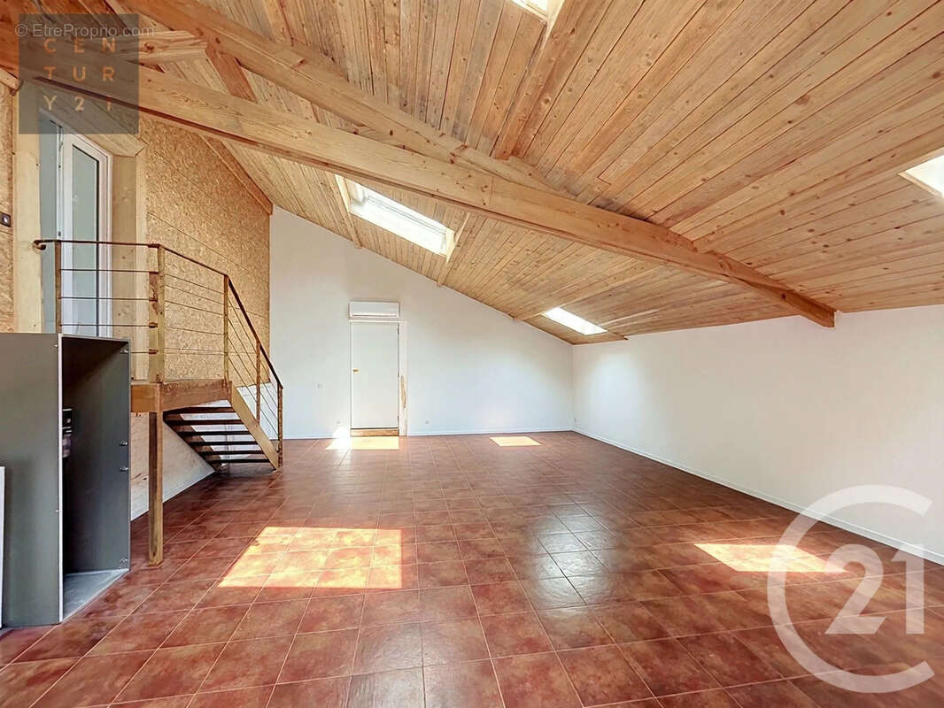 Maison 331 m² à Troyes  - photo 6