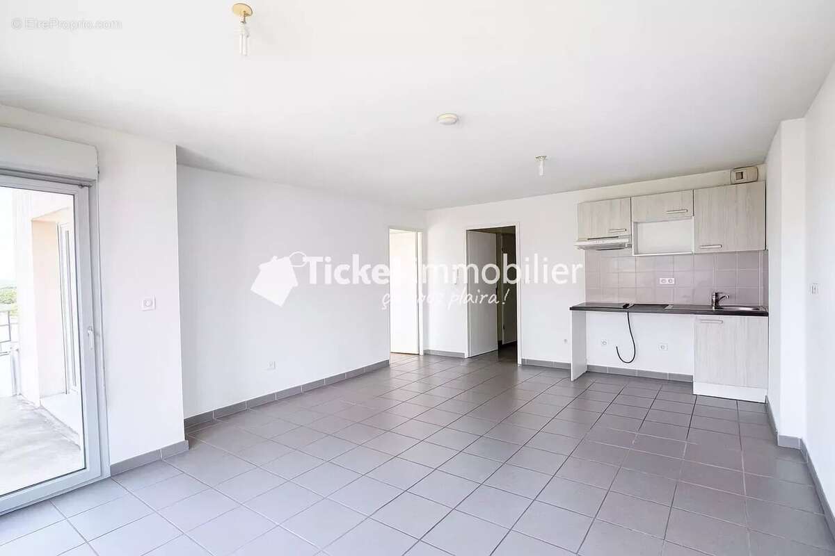 Appartement à CORNEBARRIEU