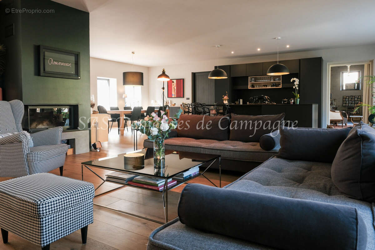 Maison à SAINT-SATUR