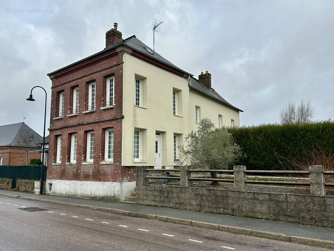 Maison à SAINT-NICOLAS-D'ALIERMONT