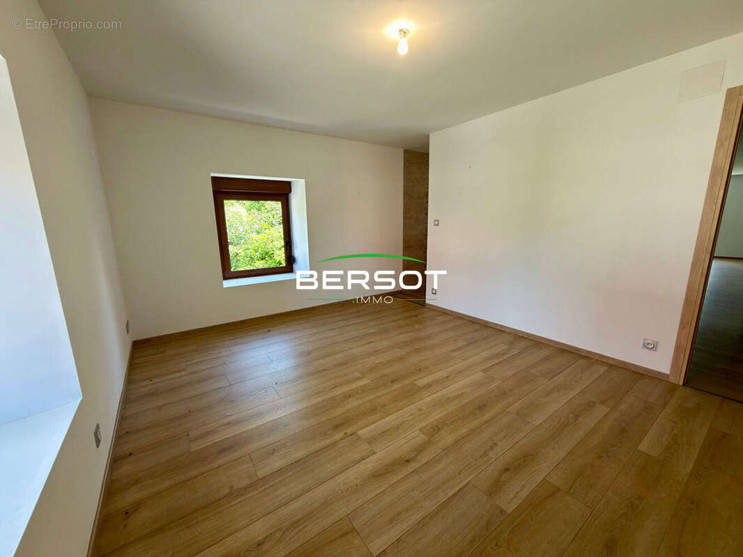 Appartement à LORAY