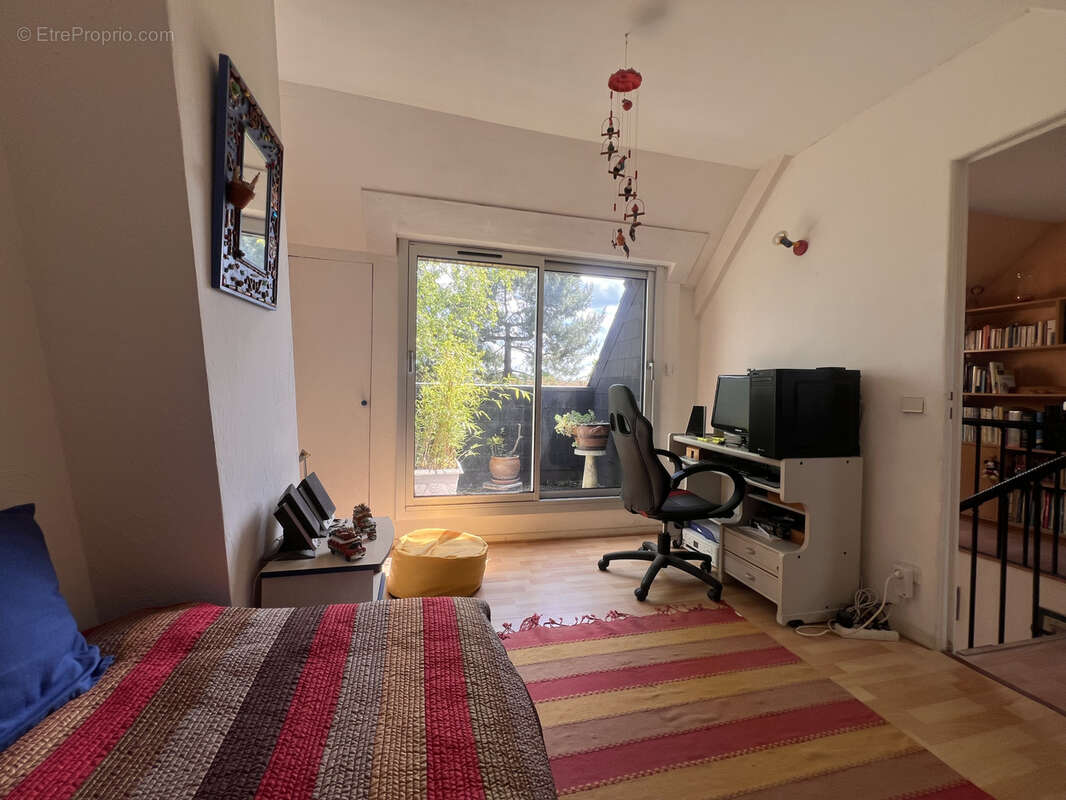 Maison à LA VILLE-AUX-DAMES