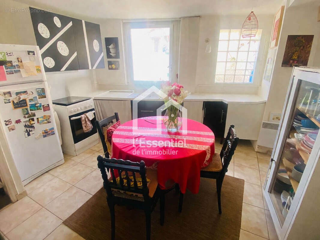 Appartement à CHANTELOUP-LES-VIGNES