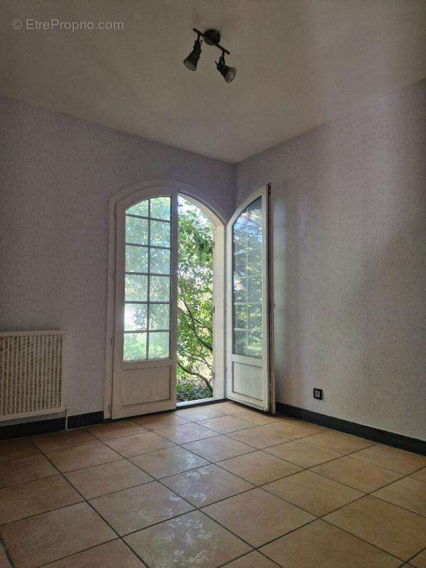 Maison à LE HAILLAN