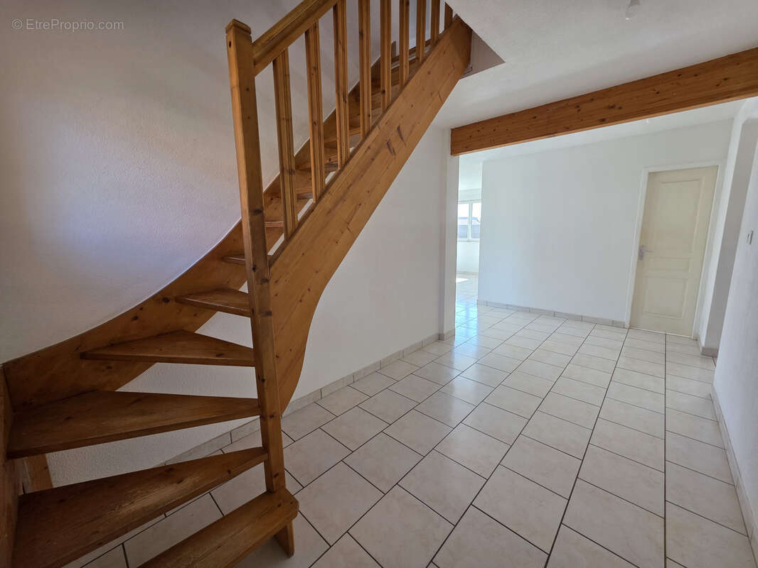Maison 4 Chambres 133m2 LURE sur 5 ares 29 centiares de terrain - photo 5