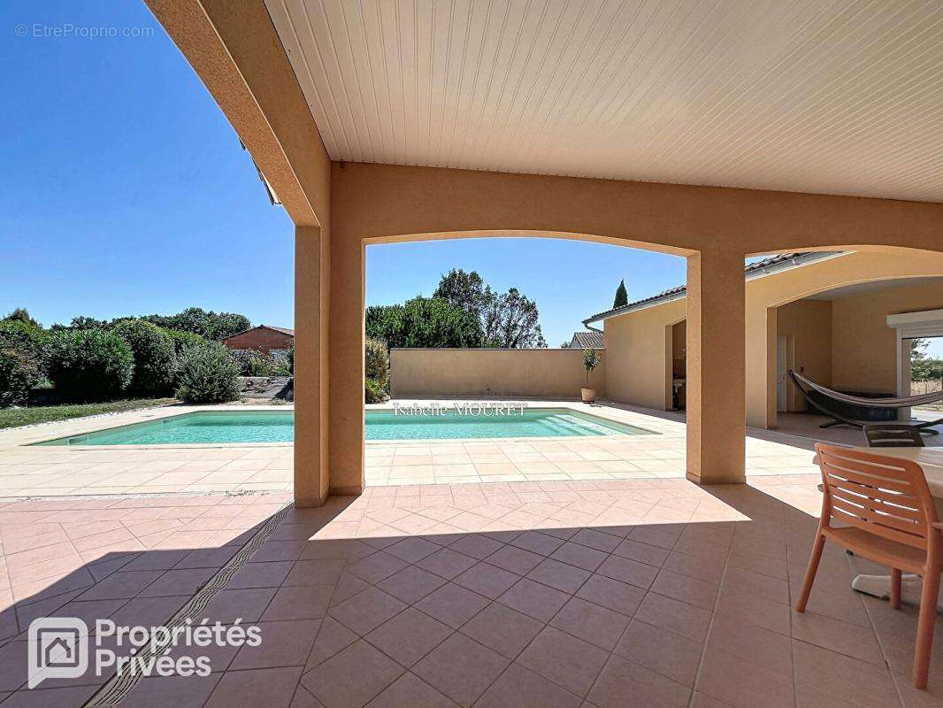 Maison Canals 6 pièce(s) 159m2 - photo 2