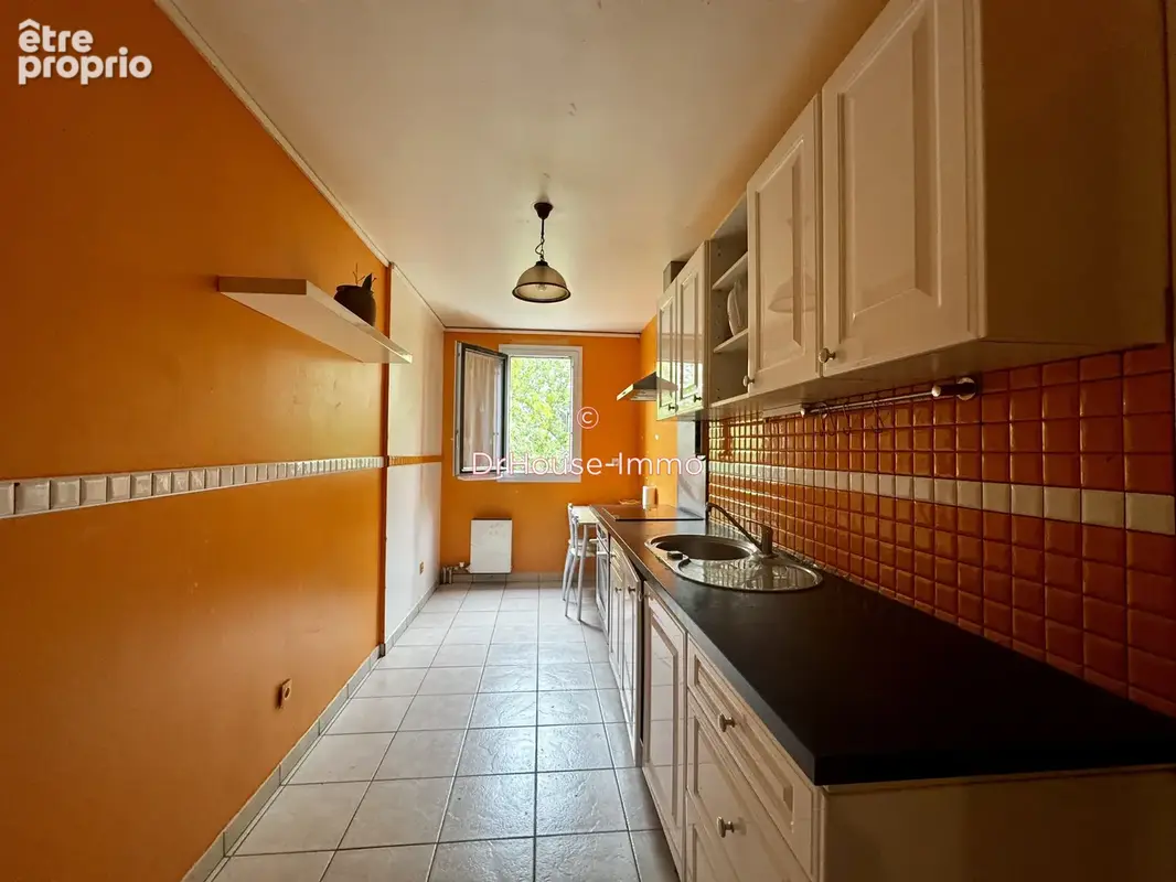 Appartement 4 pièces 85 m² à vendre à Savigny-Le-Temple (77176) - photo 6