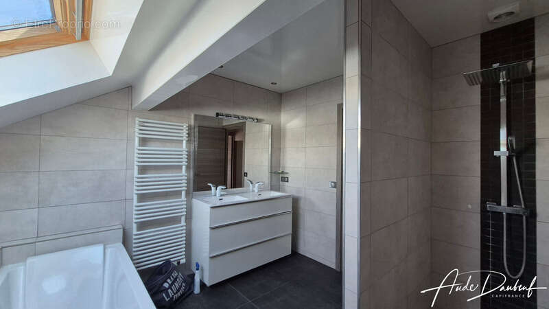 Maison à HAUTEVILLE-SUR-FIER