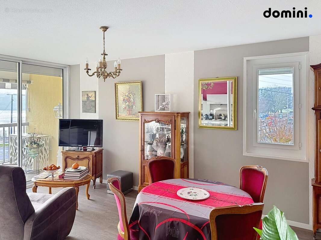 Appartement à MONTCEAU-LES-MINES