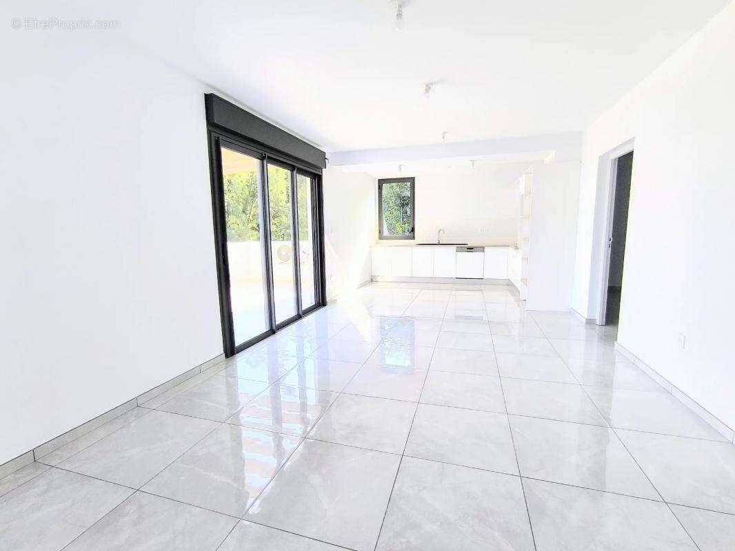 Appartement à SAINT-PIERRE
