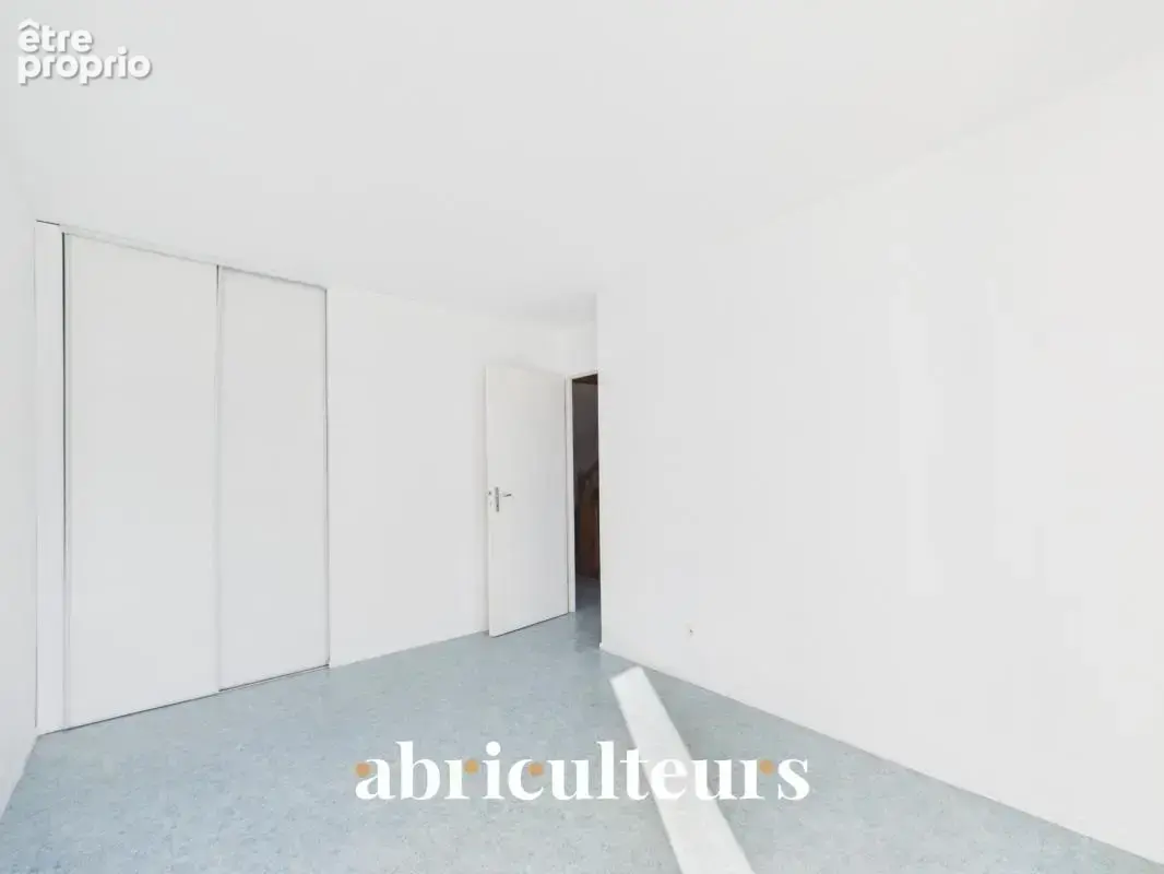 Maison familiale sur 3 niveaux avec jardin, terrasses et garage à Gennevilliers - photo 14