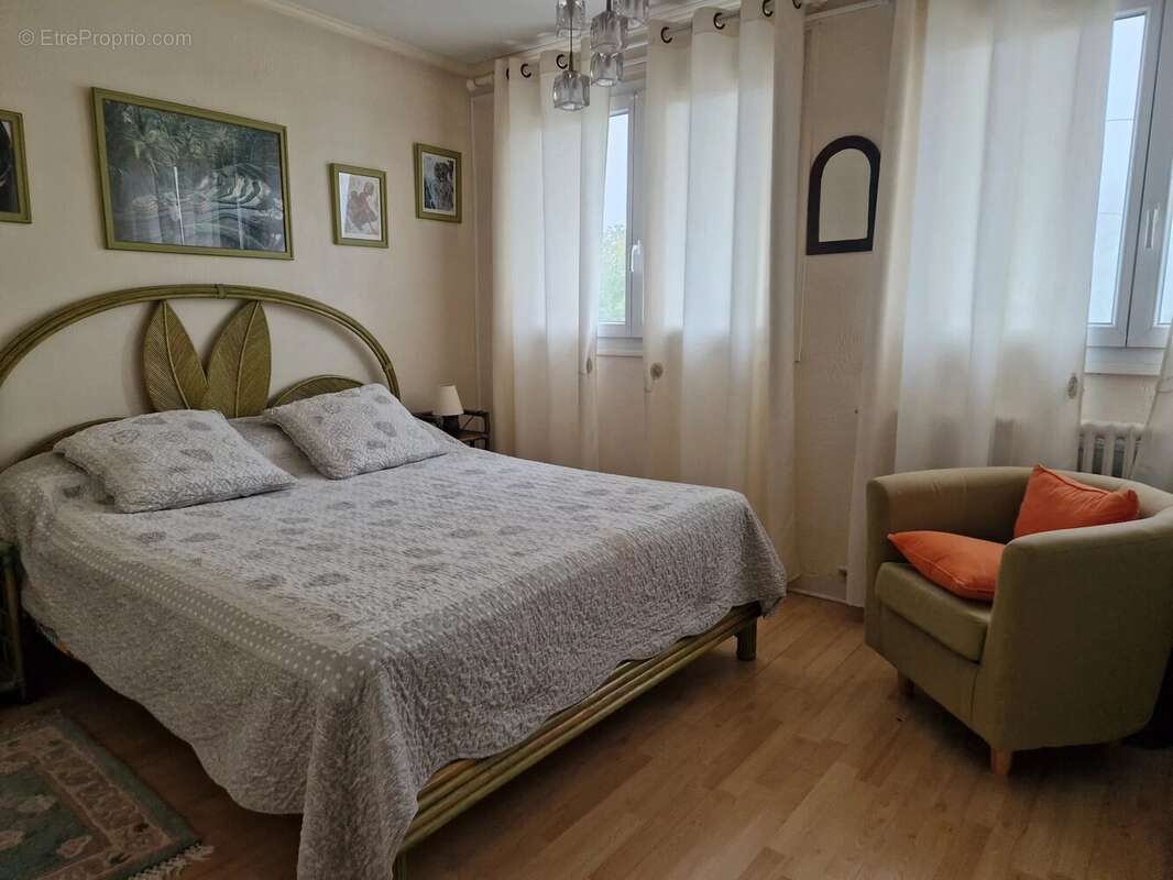 Maison à MAGNY-LES-HAMEAUX