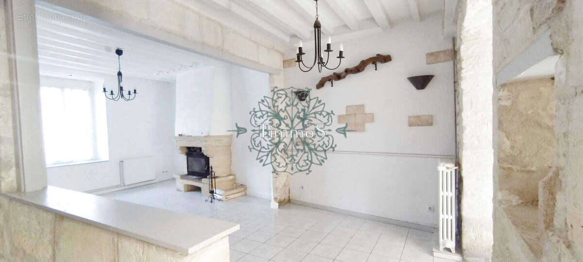 Maison à MOUY