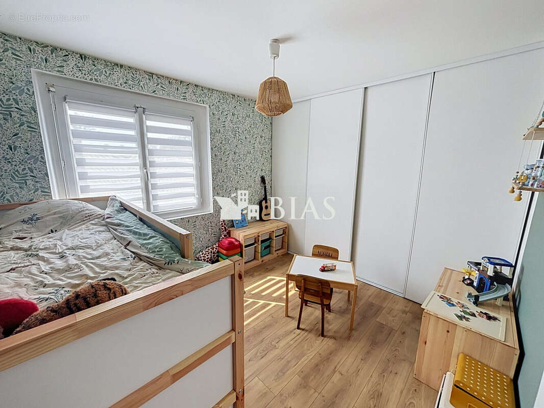 Maison 65 m² à Poses  - photo 5